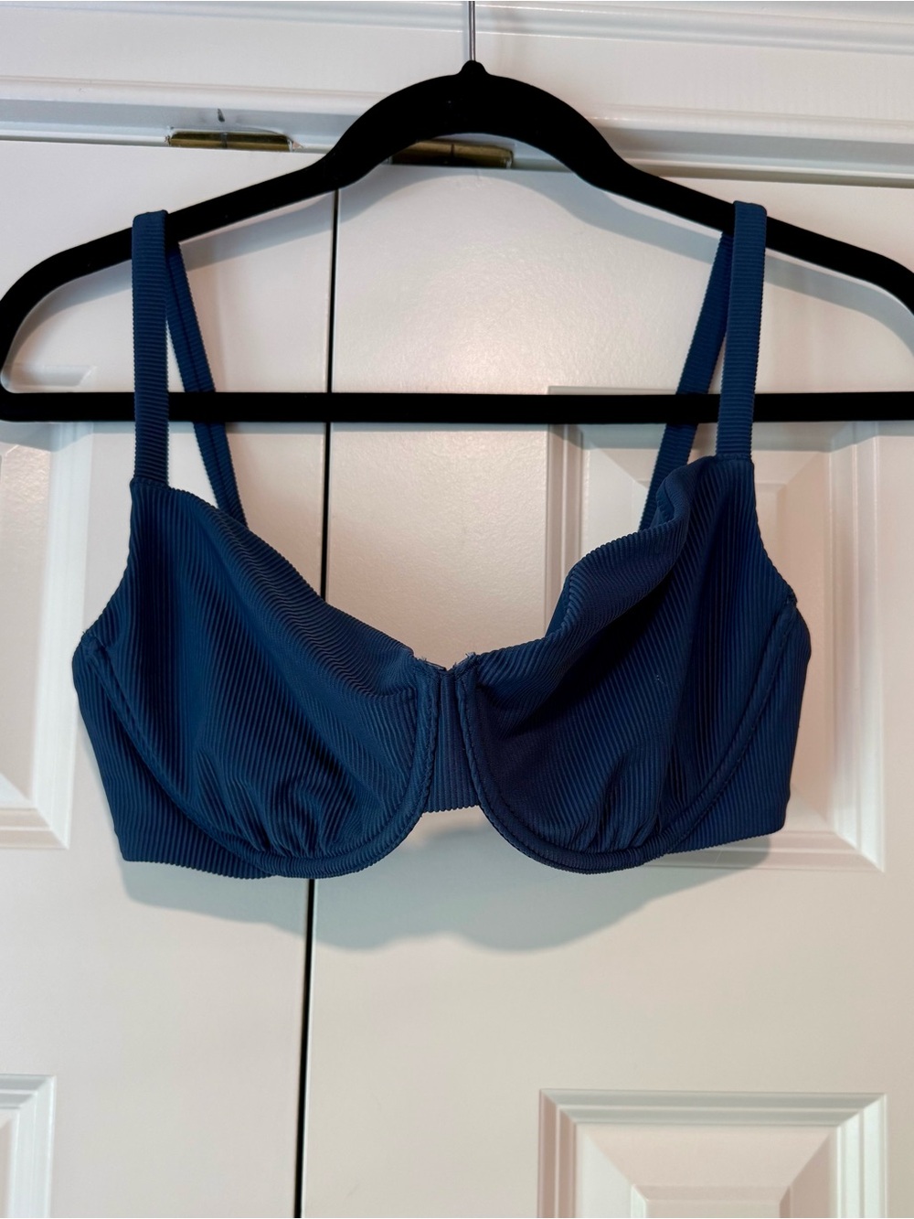 Abercrombie curve love 90s underwire bikini top